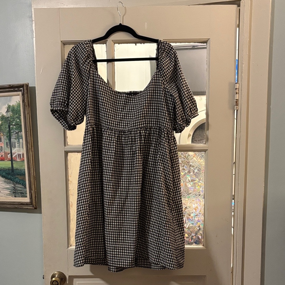 Tuckernuck- Pomander Place Gingham Puff-Sleeve Mini Dress